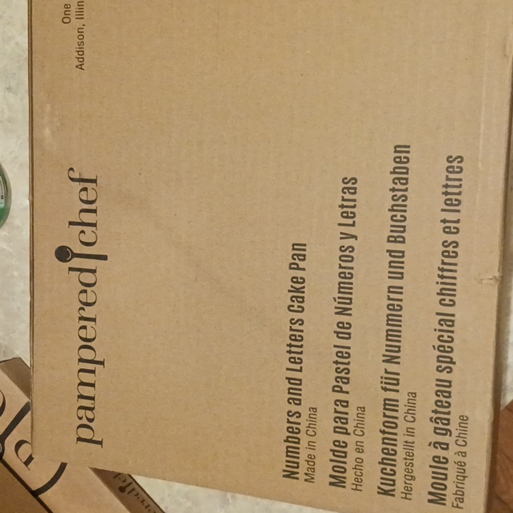 Pampered Chef Numbers and Letter Cake Pan